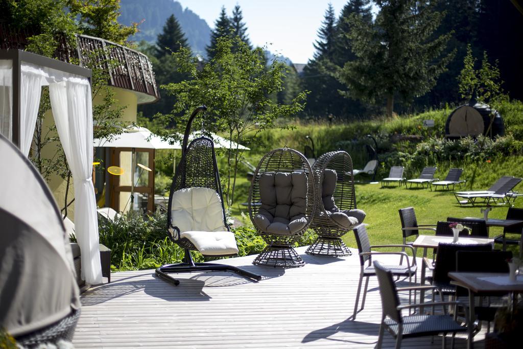 Family & Sporthotel Kaerntnerhof Бад Кляйнкирххайм Экстерьер фото